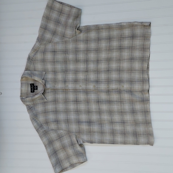 Eddie Bauer button down short sleeve shirt - Picture 1 of 5